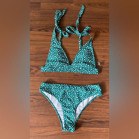 SHEIN Blue and White Bikini V-Neck High-Waisted - Picture 2 of 6